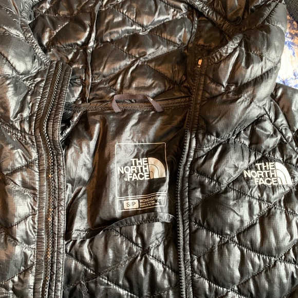 North Face Jacket Puffer Charcoal Black. Women’s Small. - Picture 5 of 13